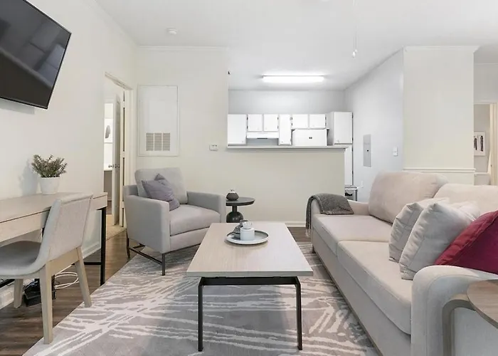 Landing Modern With Amazing Amenities Apartment Winston-Salem