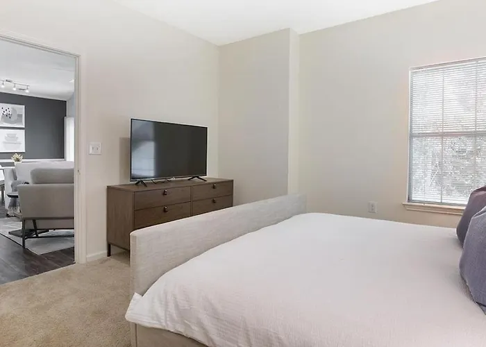 Apartment Landing Modern With Amazing Amenities Winston-Salem