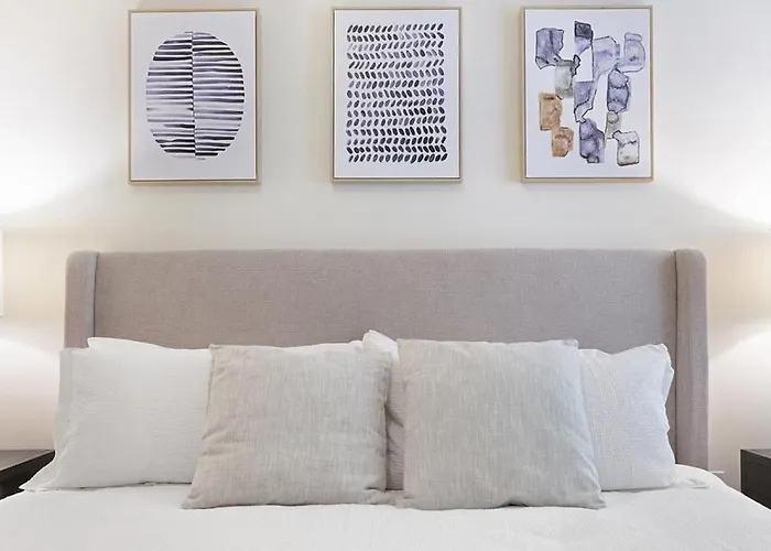 Landing Modern With Amazing Amenities Apartment
